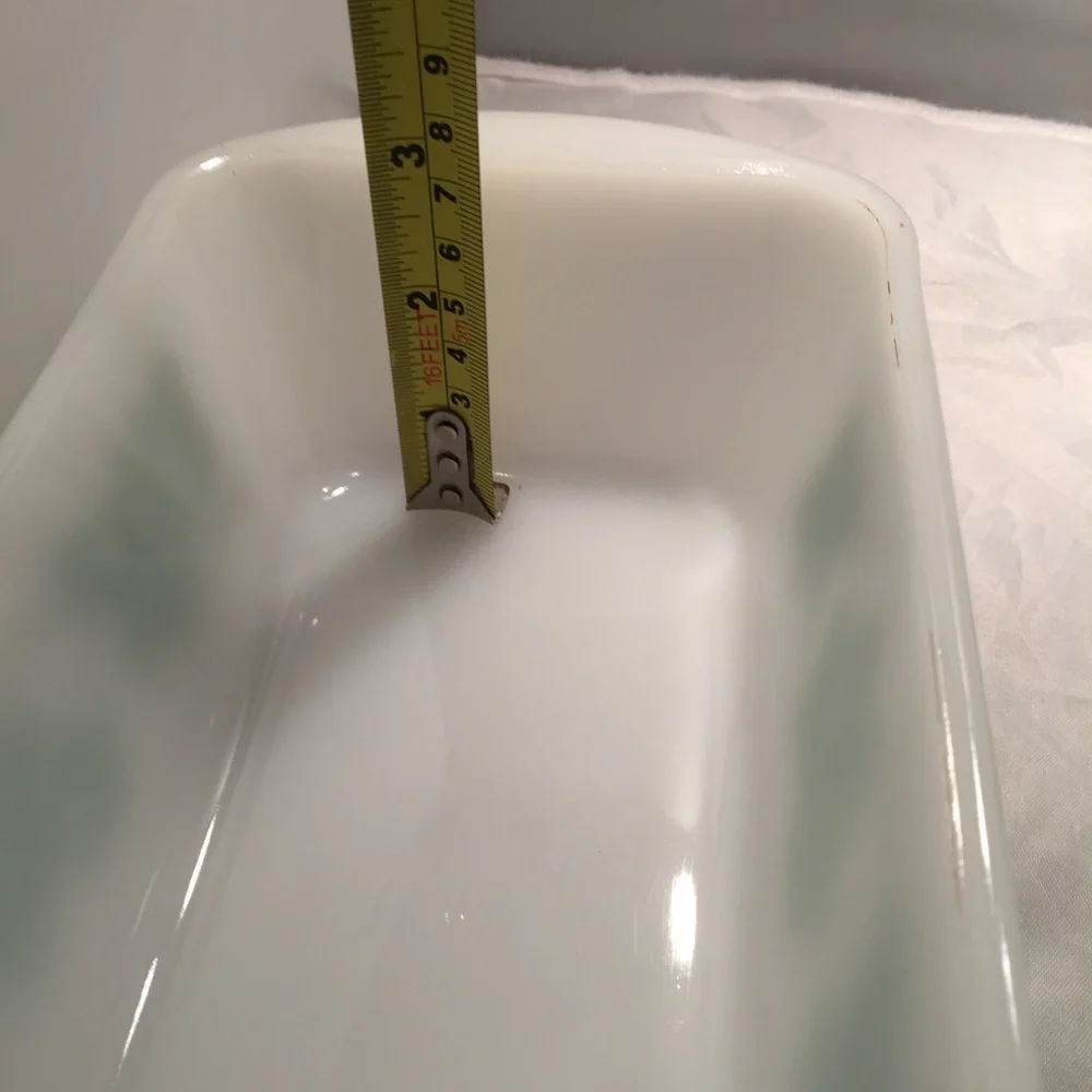 Set of 2 vintage glass loaf or casserole dishes‎